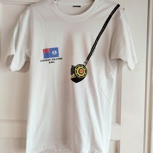 ✨ 4/$15 Vintage Cayman Islands Graphic T-Shirt